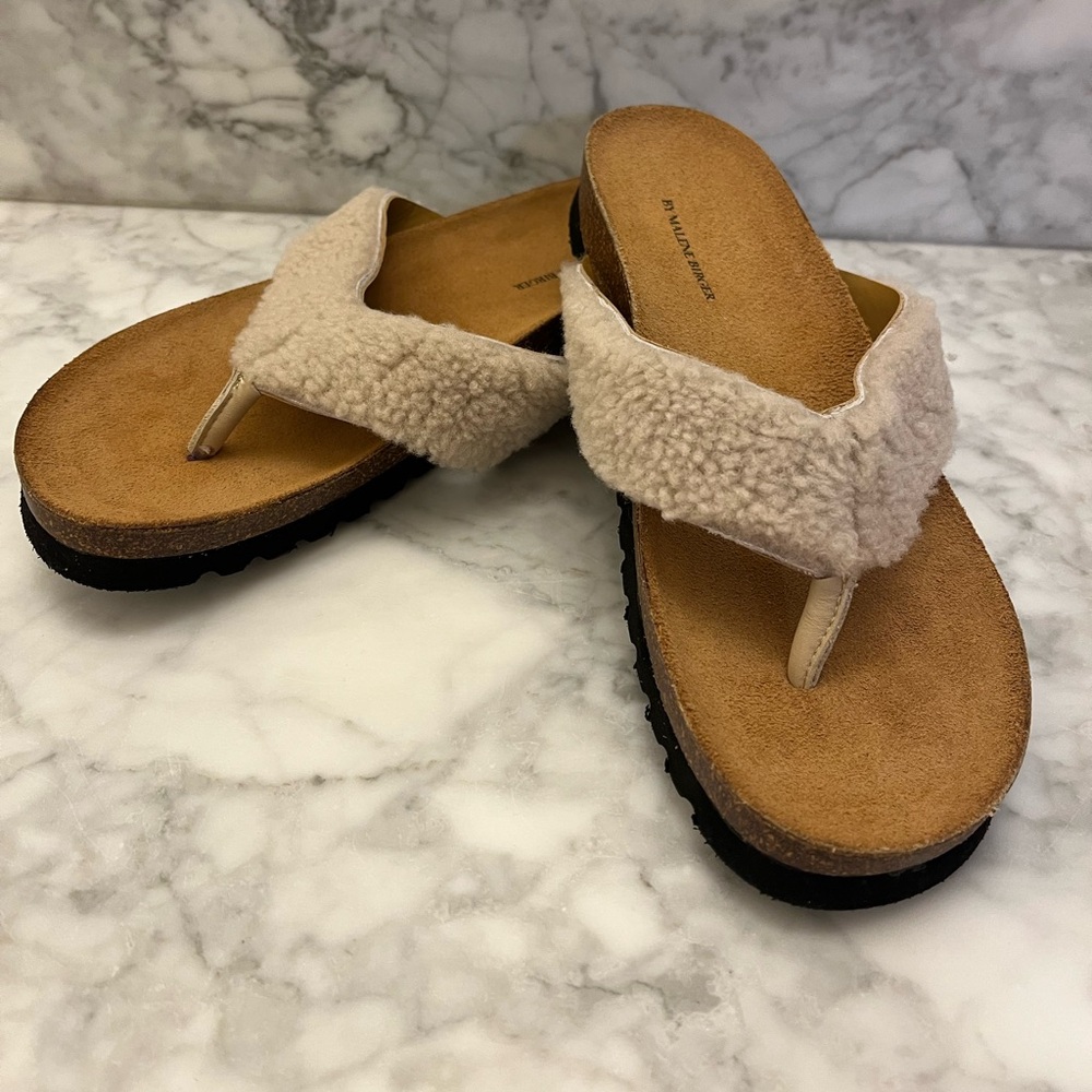 Like New ⭐️ By Malene Birger 💕 Cream Faux Fur Flip Flops